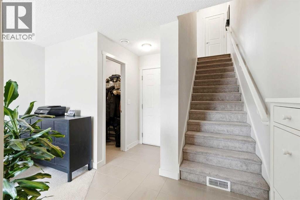 14 Nolan Hill Gate NW — photo 7