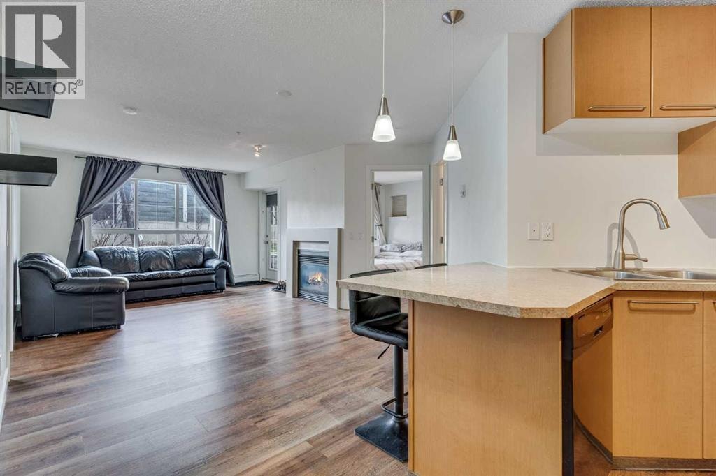 113, 35 Richard Court SW — photo 7