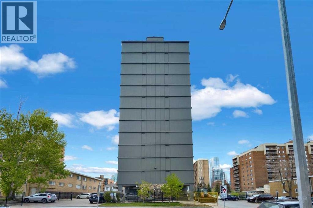 704, 706 15 Avenue SW — photo 30