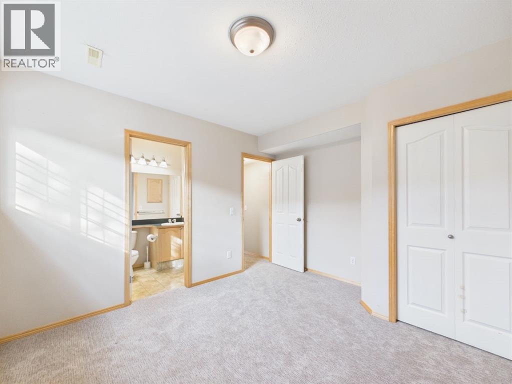 181 Panamount Hill NW — photo 26