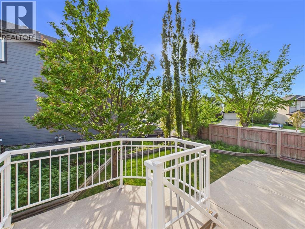181 Panamount Hill NW — photo 4