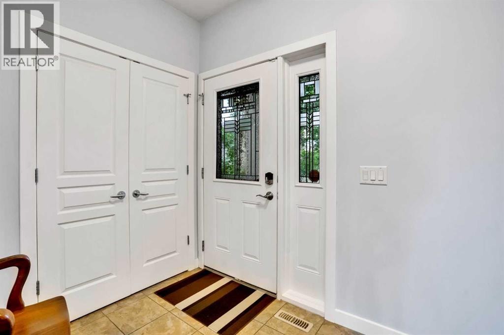 1728 Luxstone Drive SW — photo 2