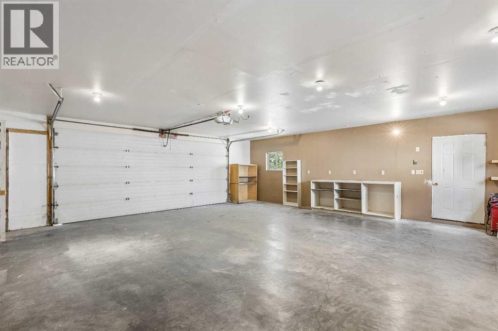 121 Quigley Drive — photo 33