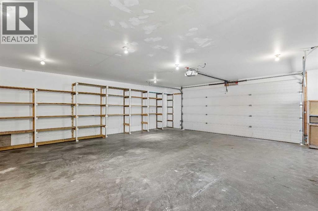 121 Quigley Drive — photo 32