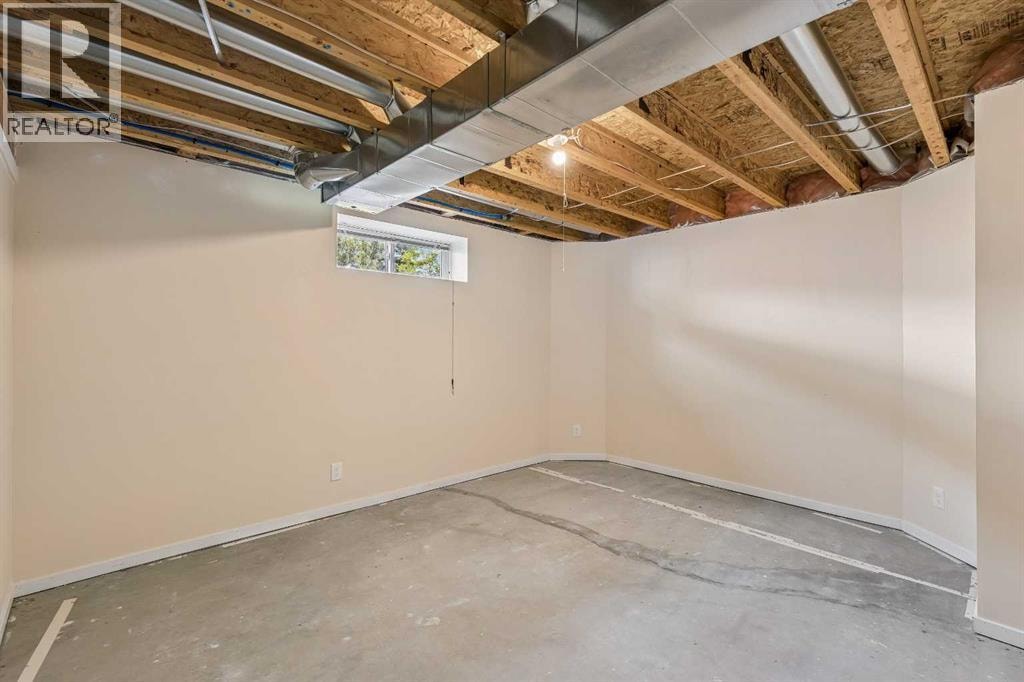 121 Quigley Drive — photo 31