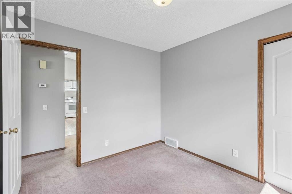 121 Quigley Drive — photo 27