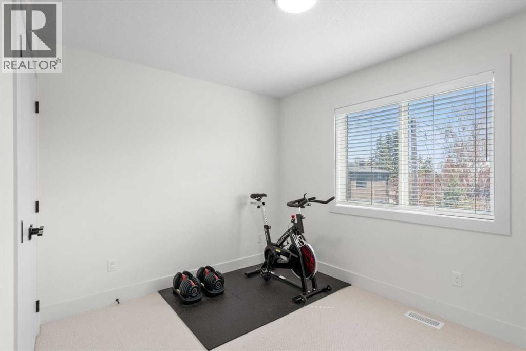 2853 14 Avenue SW — photo 32