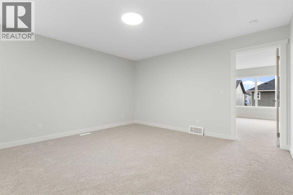 125 Southborough Common — photo 25