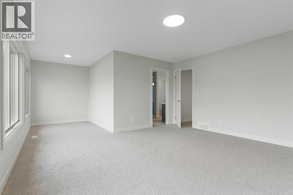 125 Southborough Common — photo 15