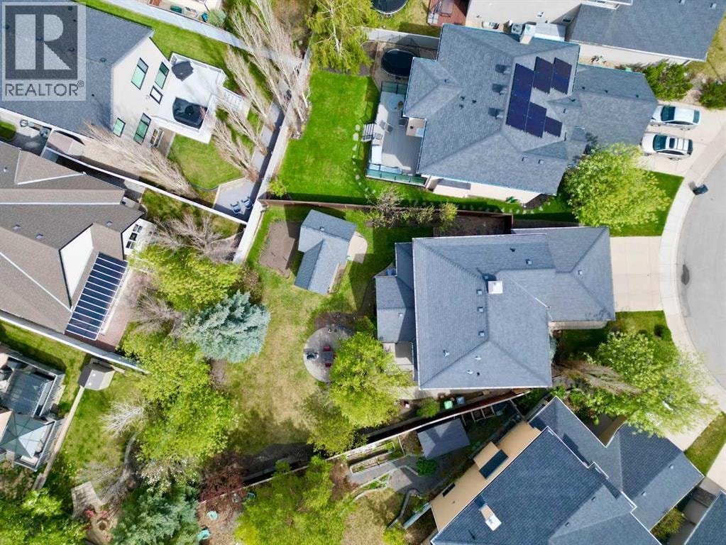 11 Tuscany Glen Green NW — photo 34