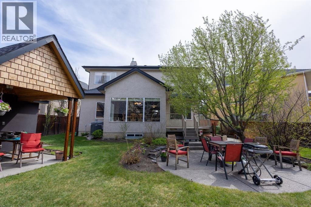 11 Tuscany Glen Green NW — photo 29