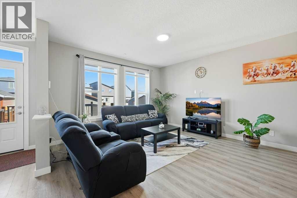 75 Howse Crescent NE — photo 14