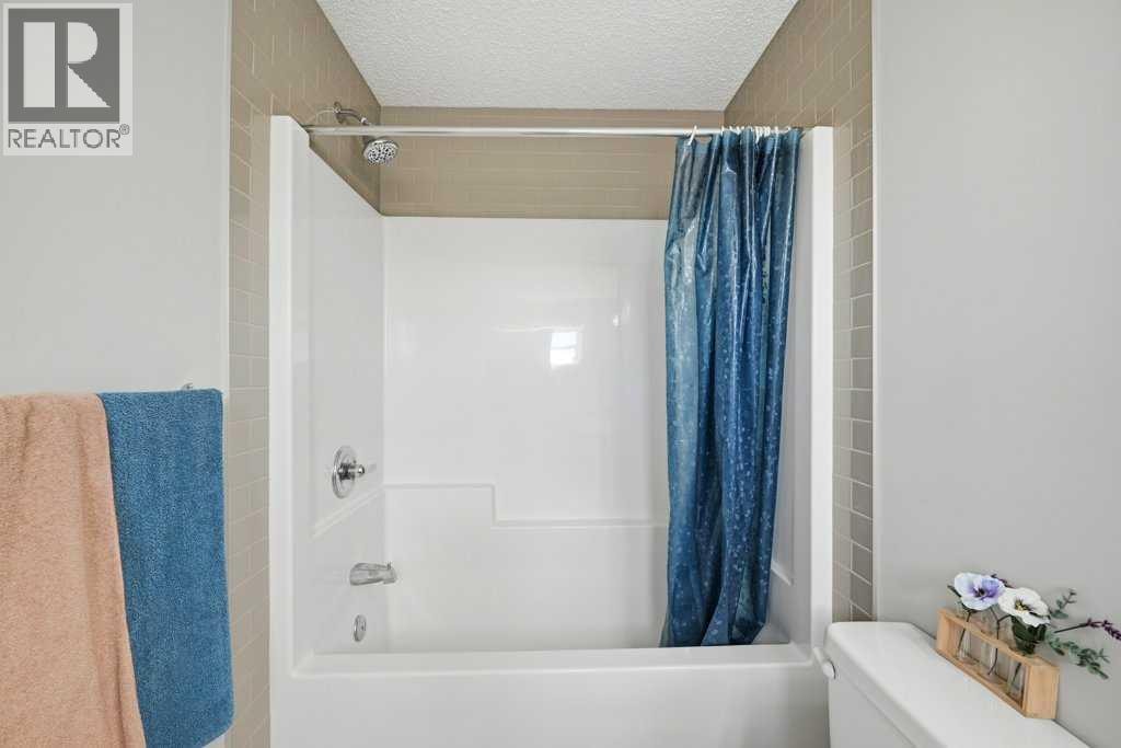 75 Howse Crescent NE — photo 24