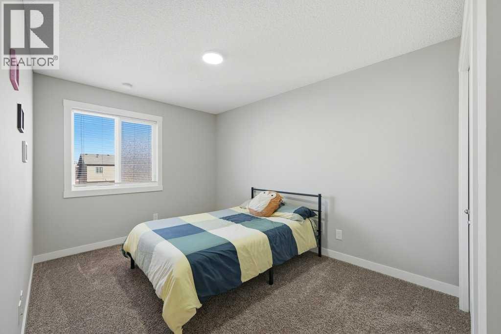 75 Howse Crescent NE — photo 31
