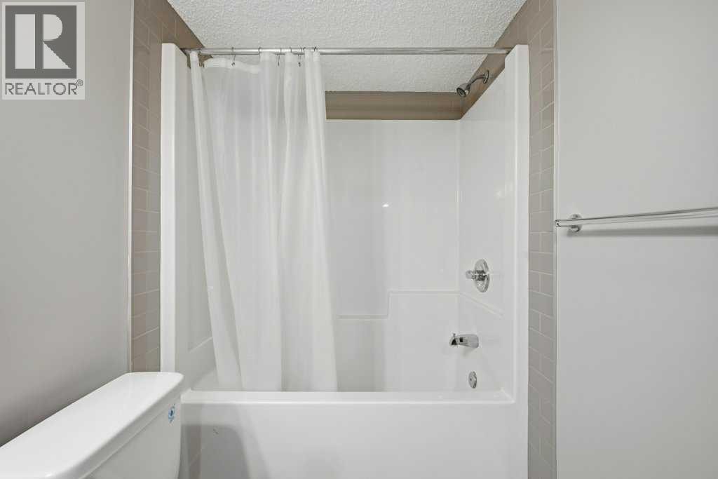 75 Howse Crescent NE — photo 39