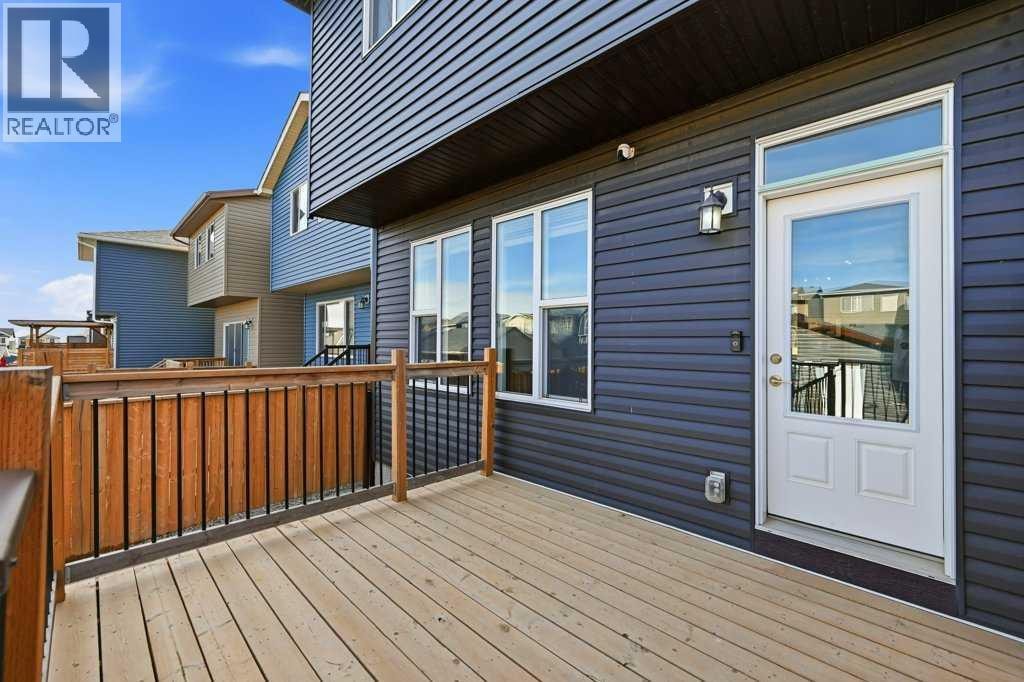 75 Howse Crescent NE — photo 40