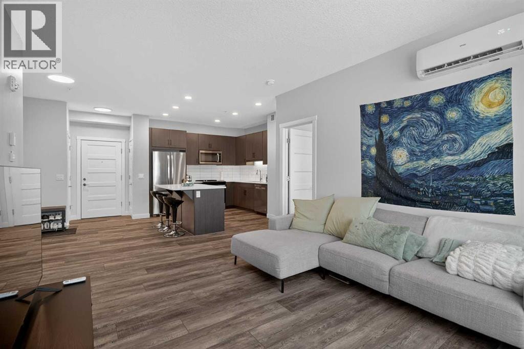 301, 55 Wolf Hollow Crescent SE — photo 4