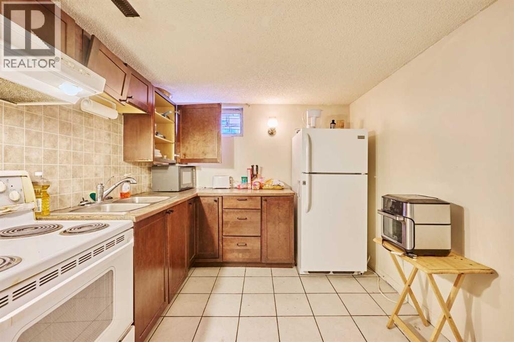 28 CORNELL Place NW — photo 35