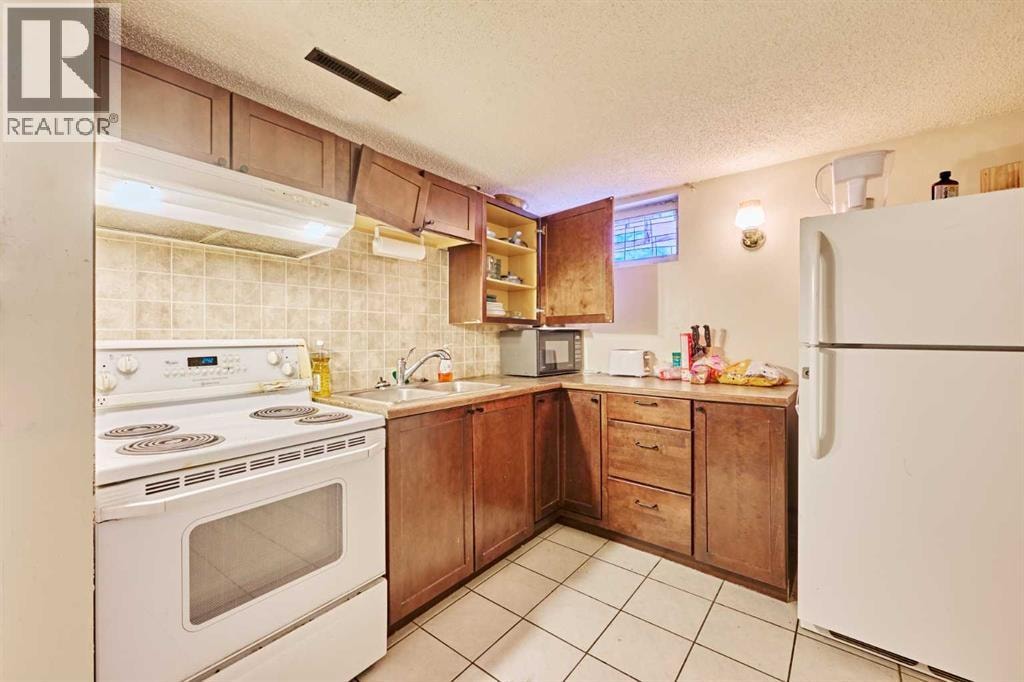 28 CORNELL Place NW — photo 36