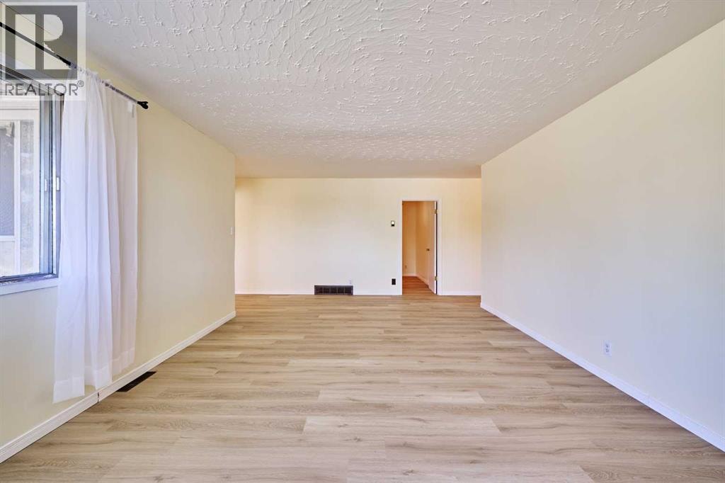 28 CORNELL Place NW — photo 15