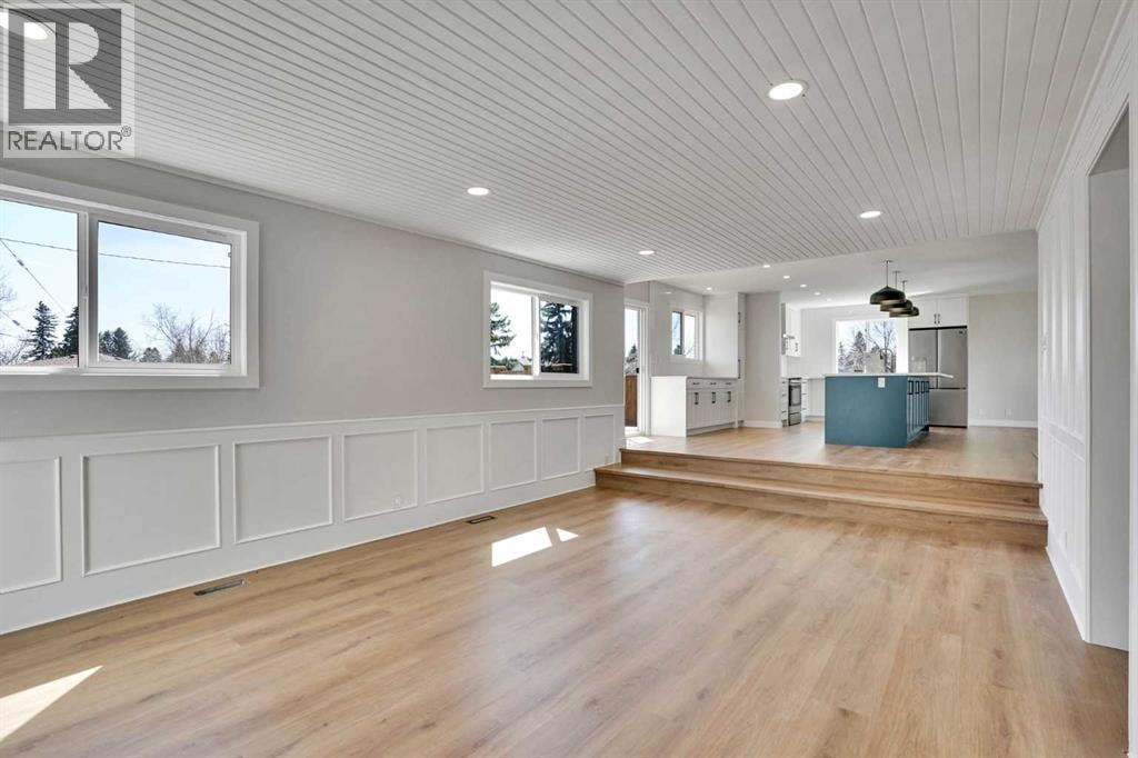 248 Madeira Place NE — photo 10