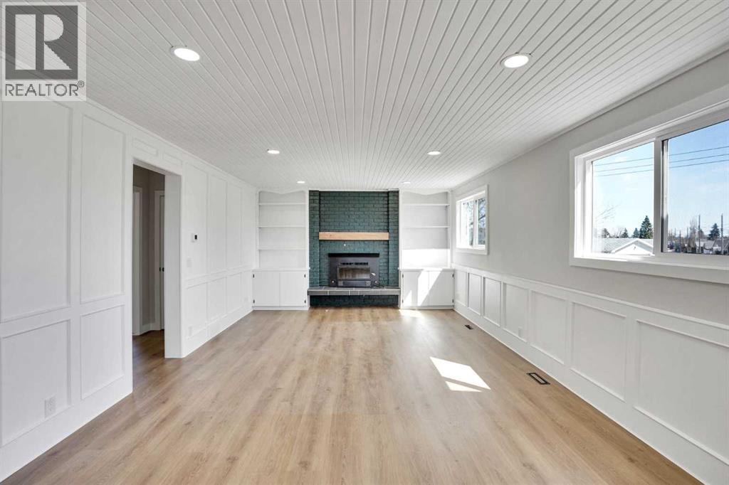 248 Madeira Place NE — photo 9