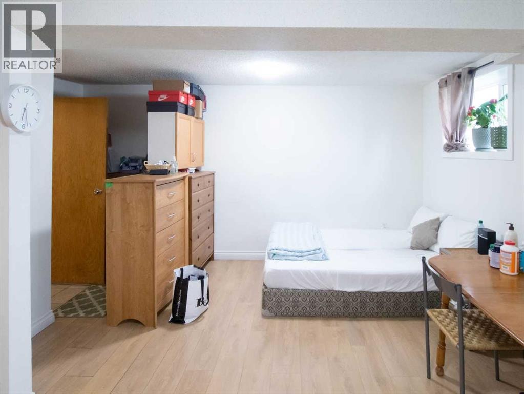 196 Fonda Drive SE — photo 32