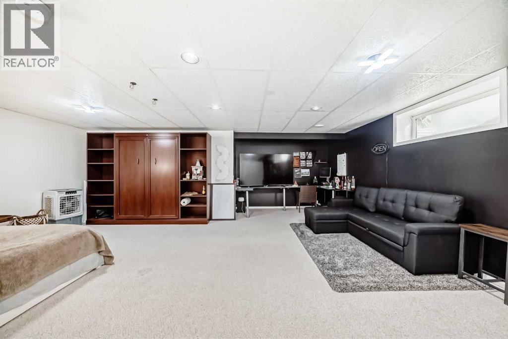 214 Coville Circle NE — photo 24