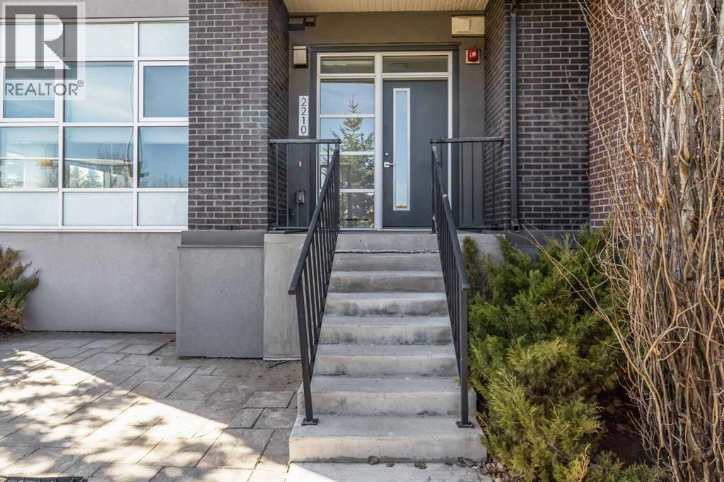 2210, 95 Burma Star Road SW — photo 10