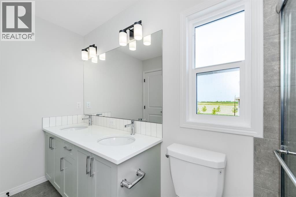 115 Huxland Road NE — photo 16