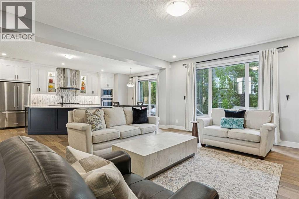 69 Yorkville Green SW — photo 11