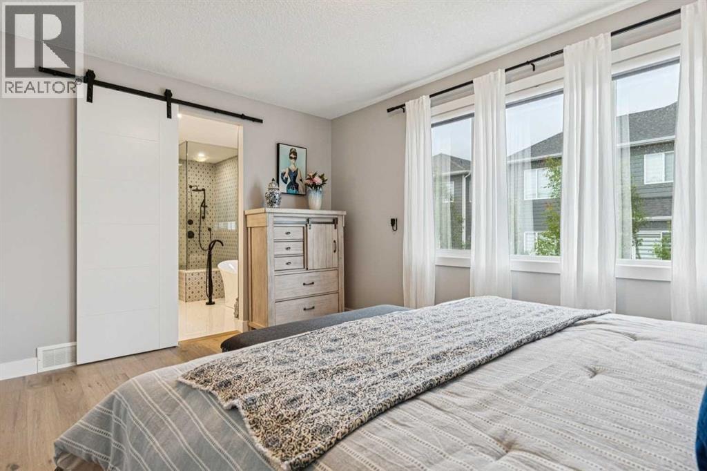 69 Yorkville Green SW — photo 25