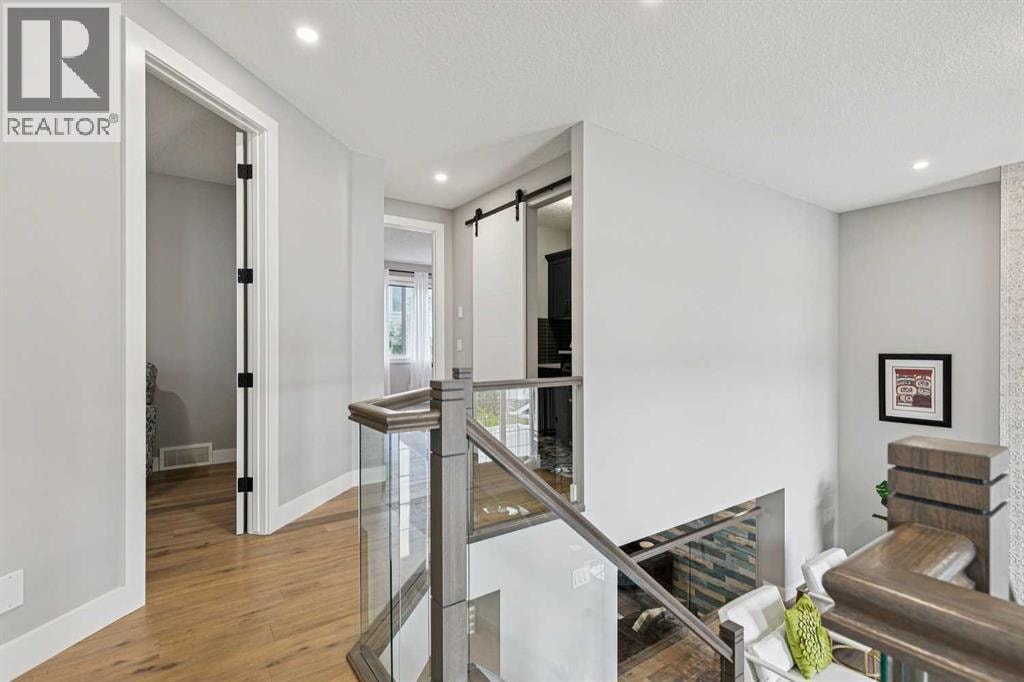 69 Yorkville Green SW — photo 22