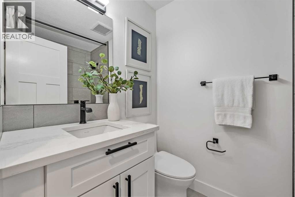 235 Lake Rosen Crescent SE — photo 30