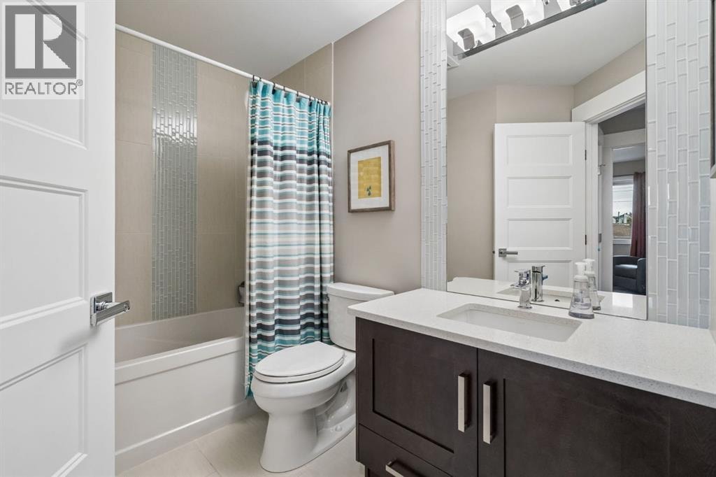 3302 39 Street SW — photo 24