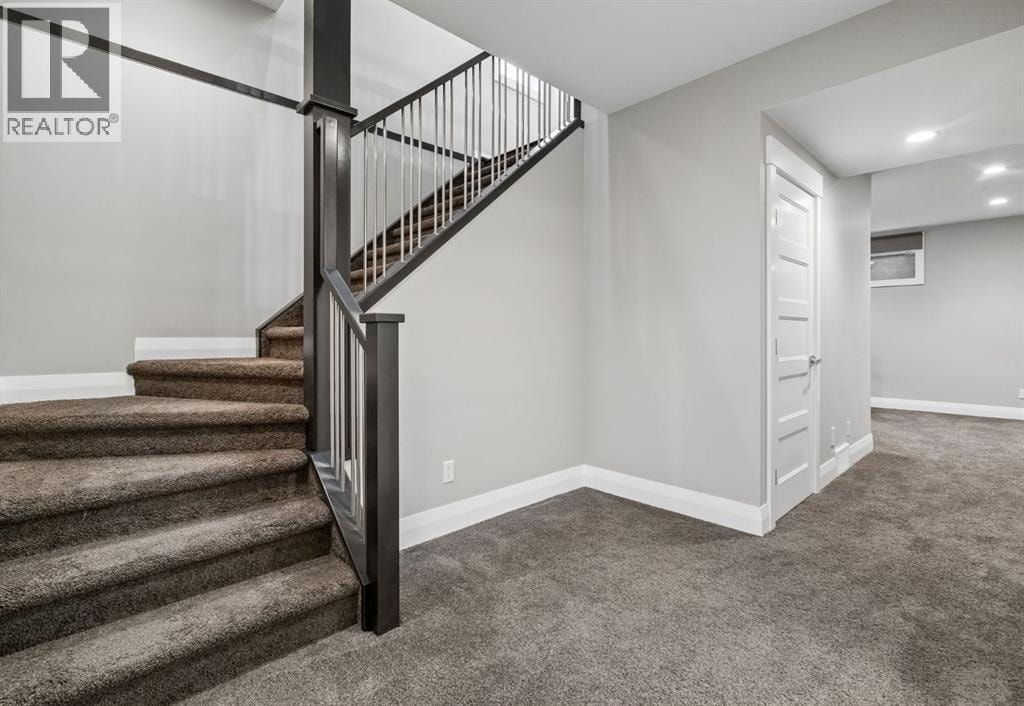 3302 39 Street SW — photo 26