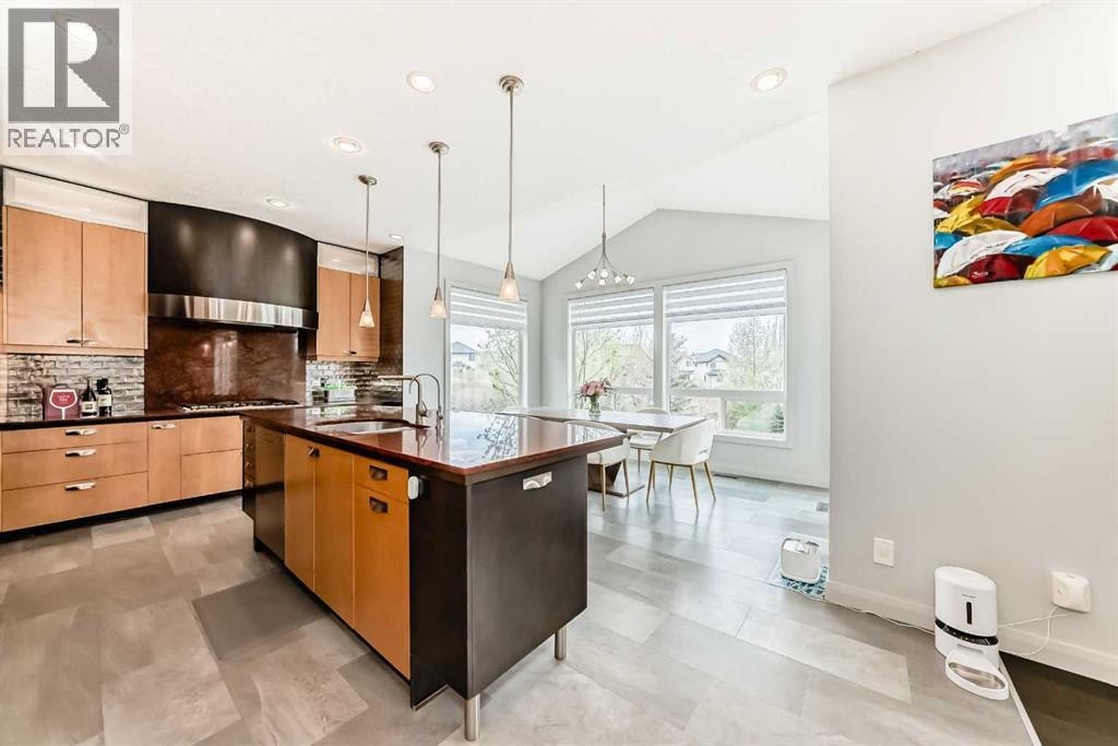 11 Cresthaven Bay SW — photo 11