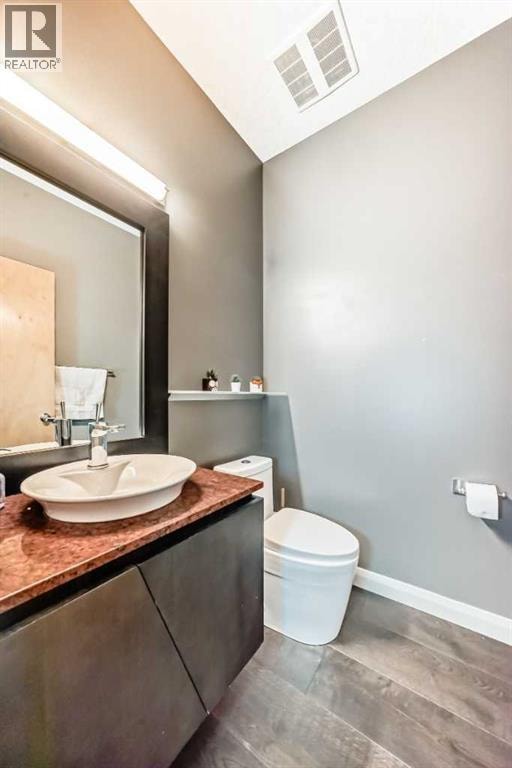 11 Cresthaven Bay SW — photo 22