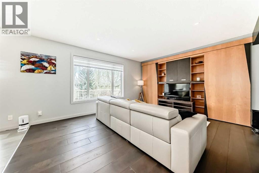 11 Cresthaven Bay SW — photo 7