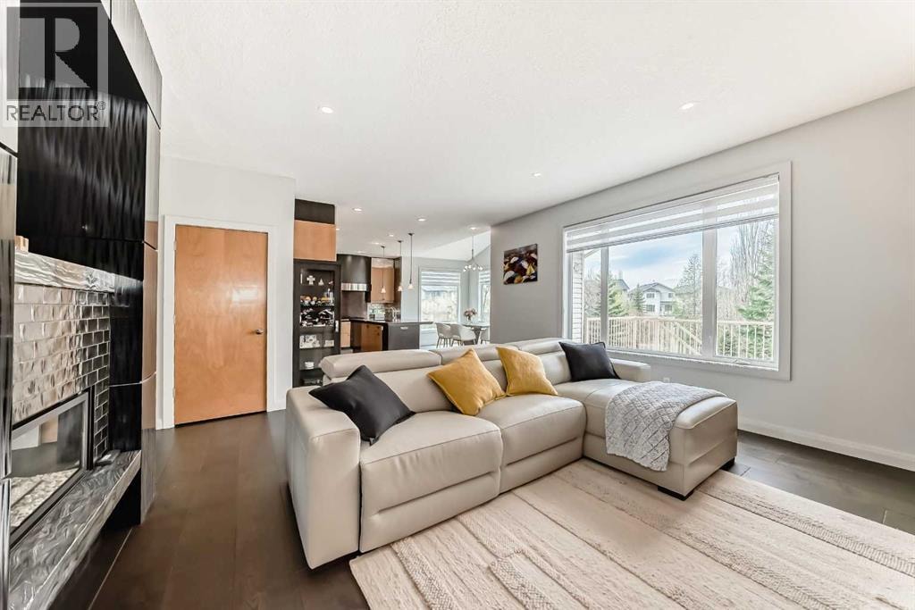 11 Cresthaven Bay SW — photo 10