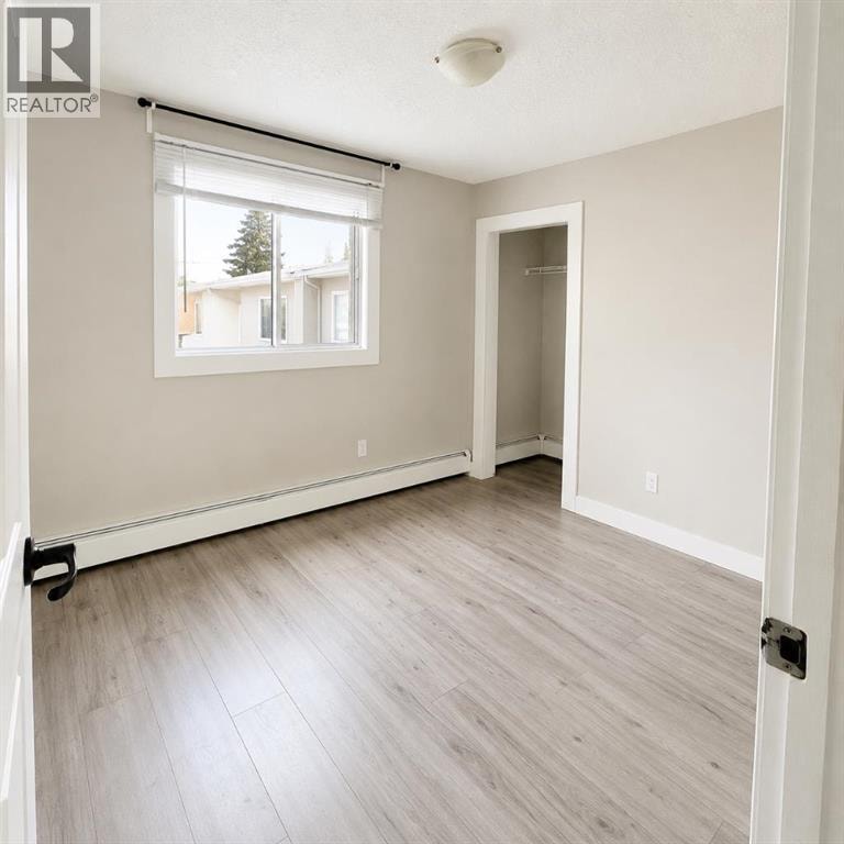 11, 2407 17 Street SW — photo 10