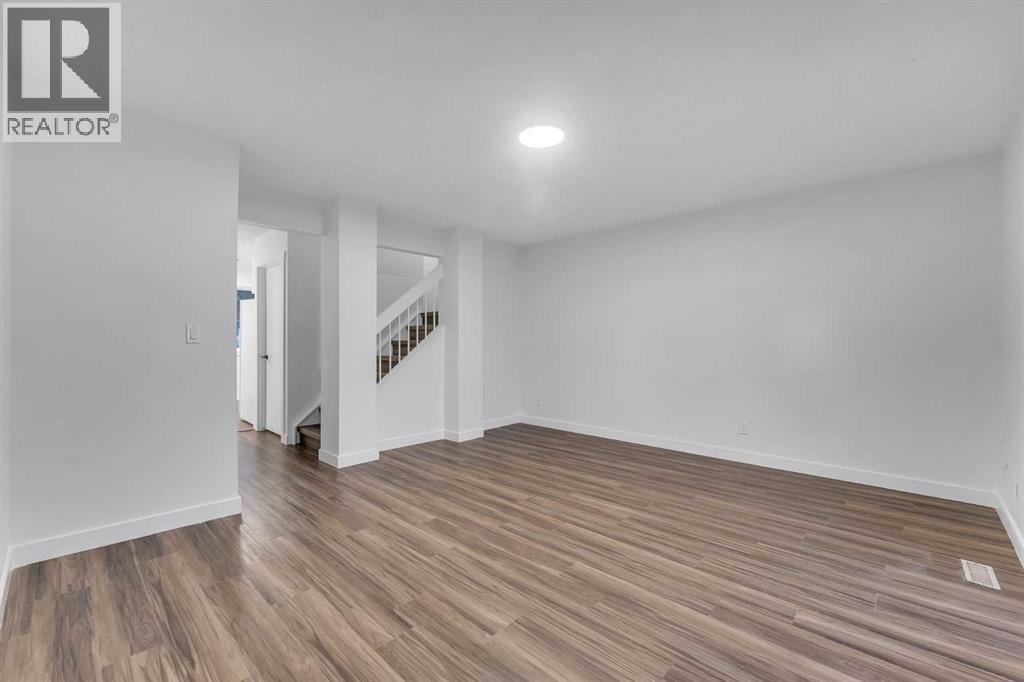 429 Georgian Villas NE — photo 10