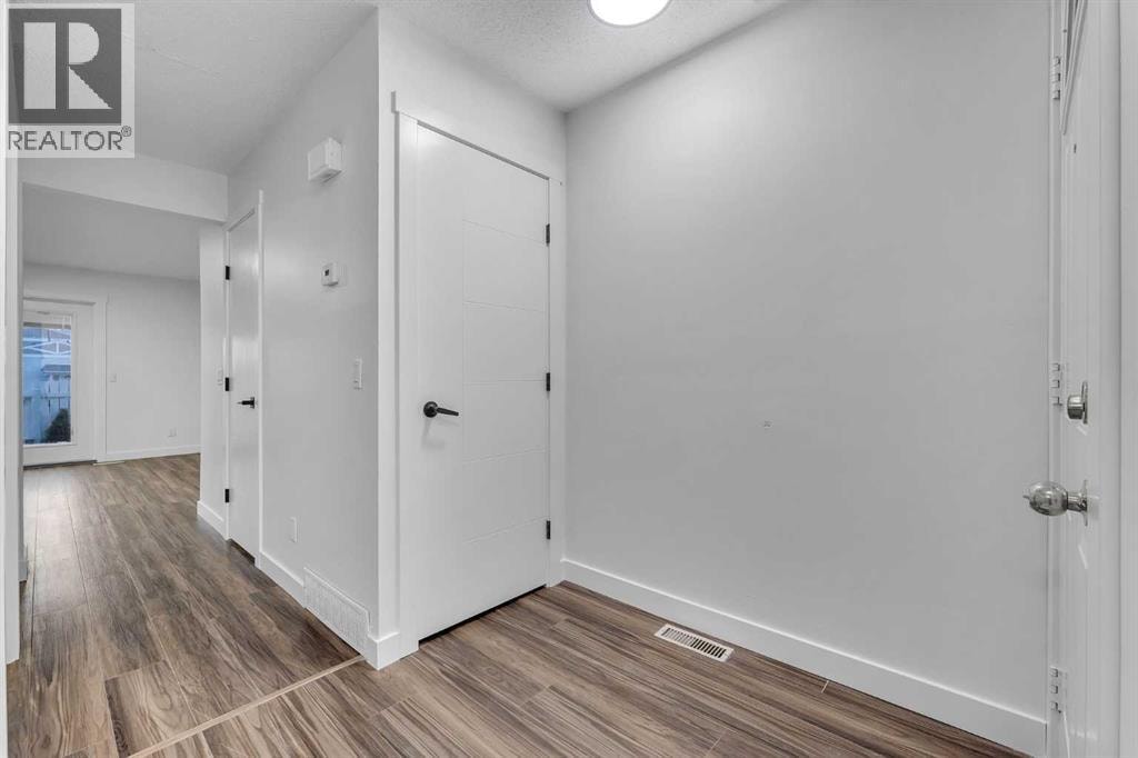 429 Georgian Villas NE — photo 6