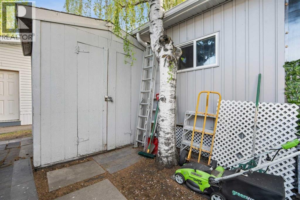 1, 3223 83 Street — photo 35