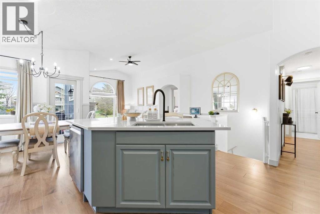 212 Cove Drive — photo 13