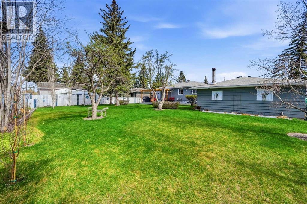 8303 Bowglen Road NW — photo 30