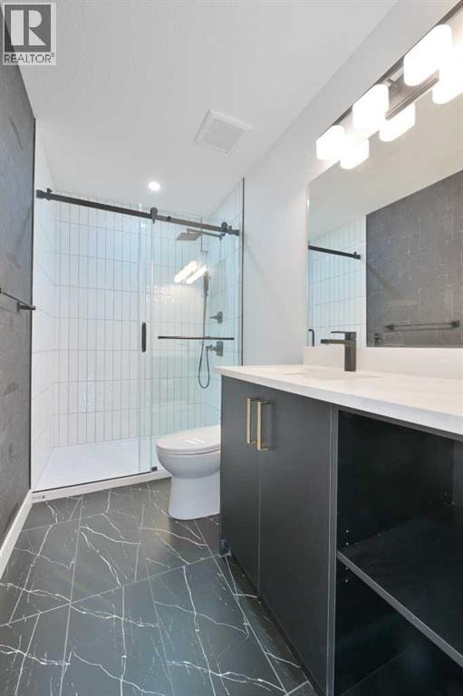 4940 45 Street SW — photo 30