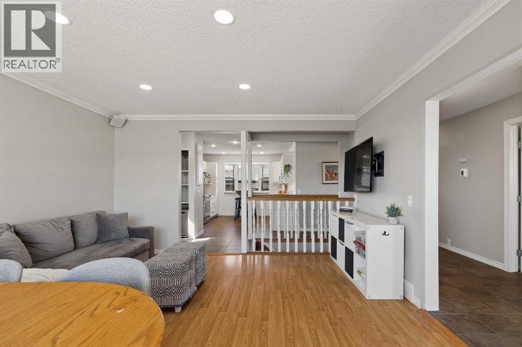 8011 Huntington Street NE — photo 10