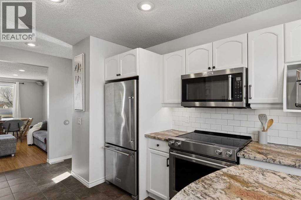 8011 Huntington Street NE — photo 16
