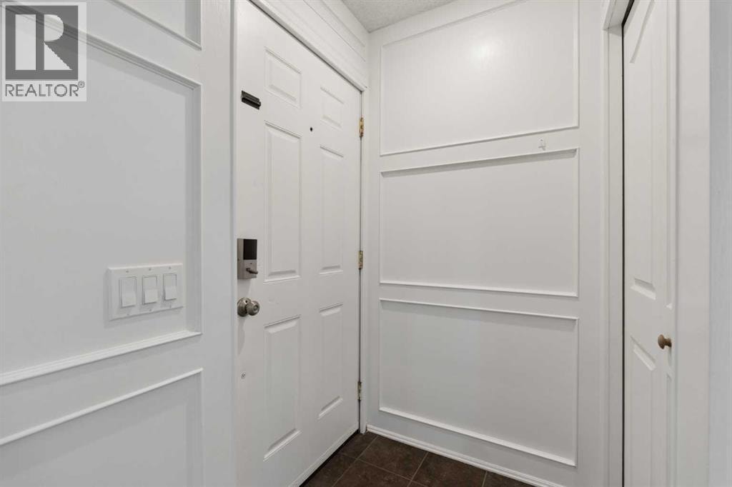 8011 Huntington Street NE — photo 4